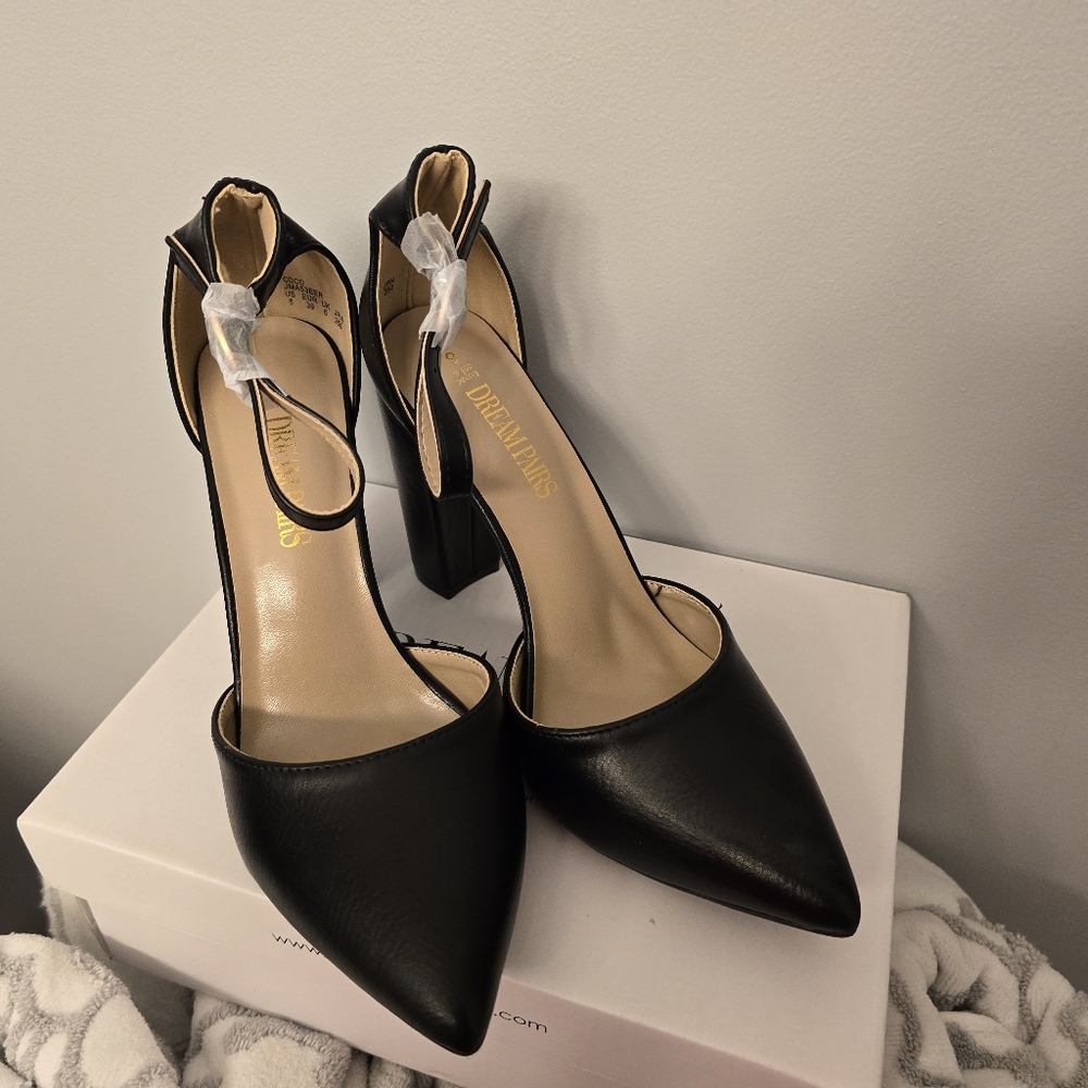 Womens shoes